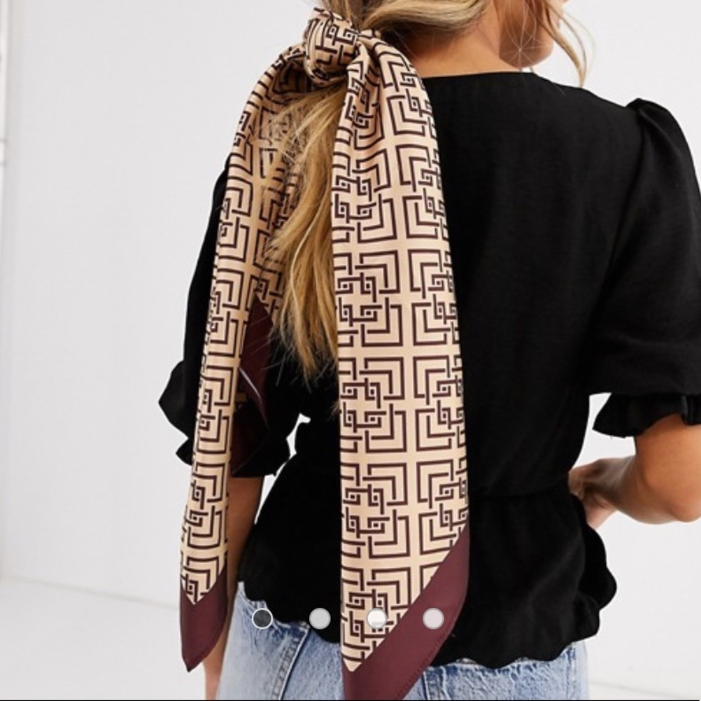 NWOT, Printed Headscarf / Hairscarf - OS